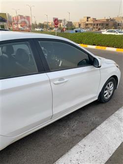 Hyundai Reina